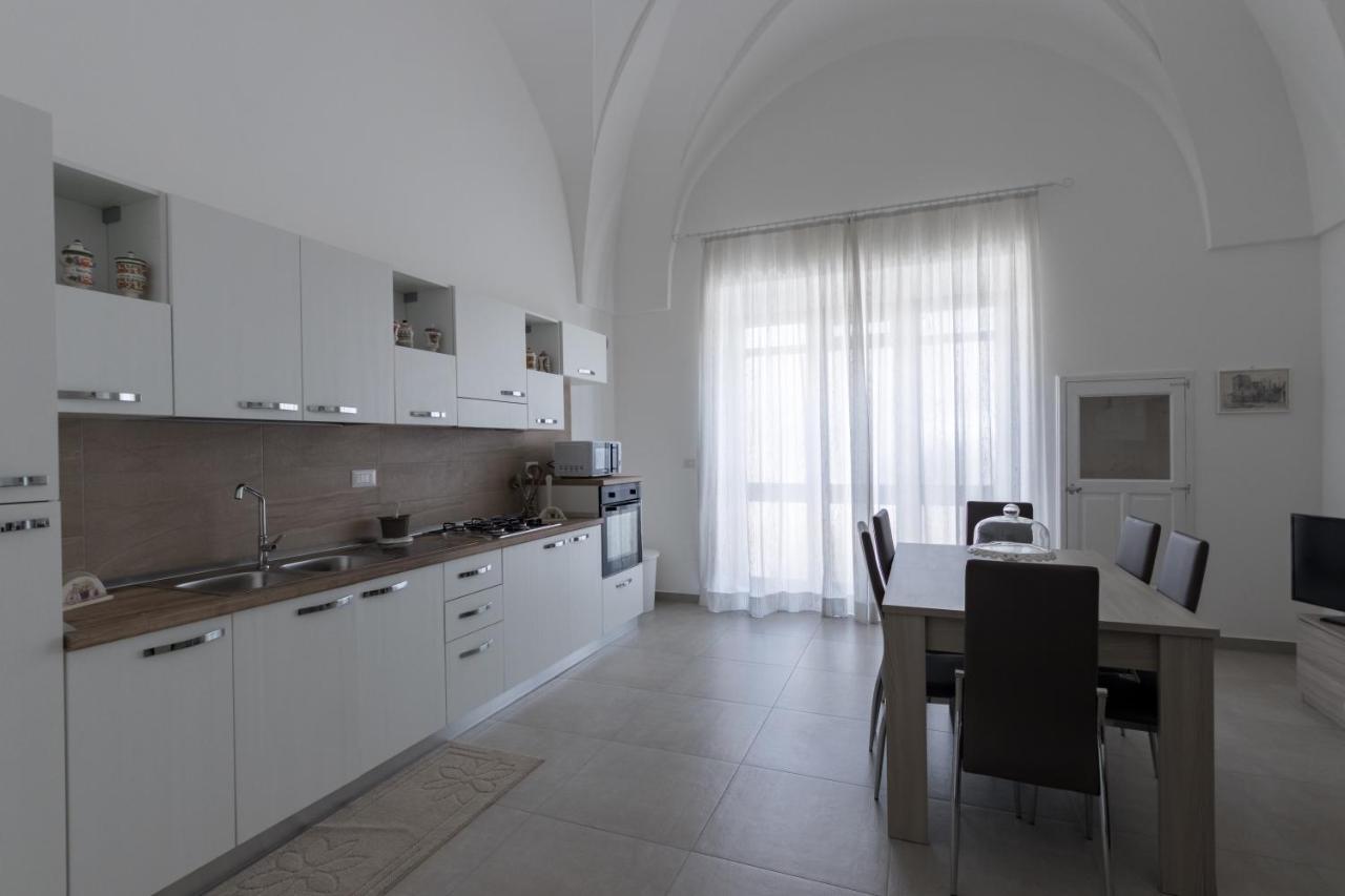 Drooms. Felline Esterno foto