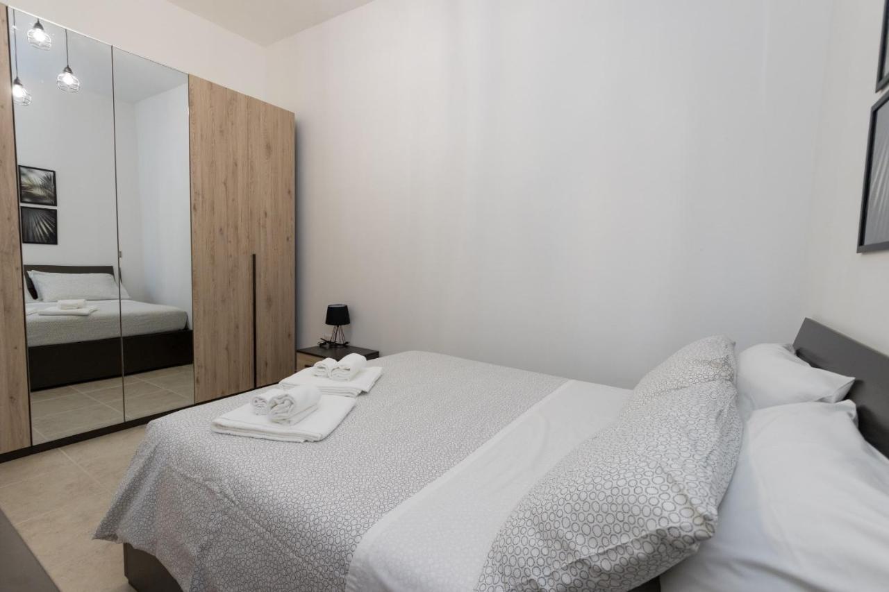 Drooms. Felline Esterno foto